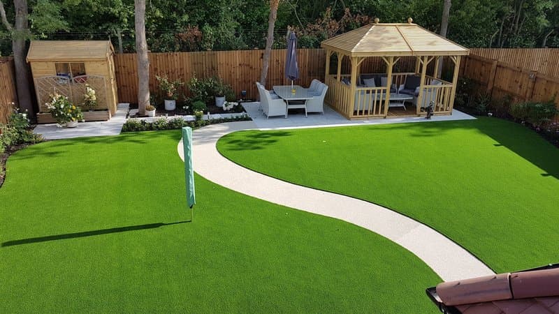 Turf & Putting Greens